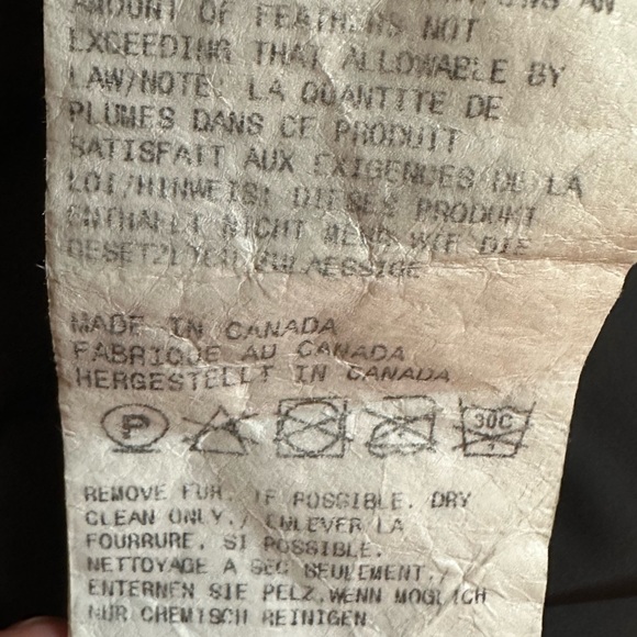 Canada Goose - Red Montebello Parka Winter Coat - Size Small - Picture 15 of 16